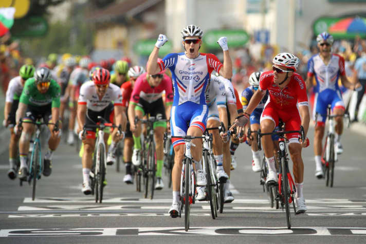   Arnaud Démare gewinnt 2018 die 18.Etappe und greift damit 50 Punkte im Kampf um Grün ab. Um Peter Sagan zu überholen, reichte das am Ende aber nicht.