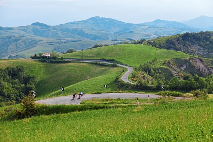   The foothills of the Apennines begin gently, but the metres in altitude add up