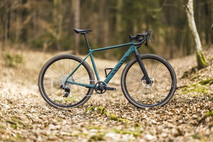 Canyon Grail 7 eTap / 2199 euros / 9,4 kg