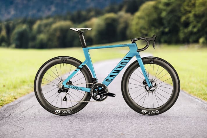 Das Canyon Aeroad CFR Disc MVDP wiegt 7,2 Kilo und kostet 9999 Euro. 