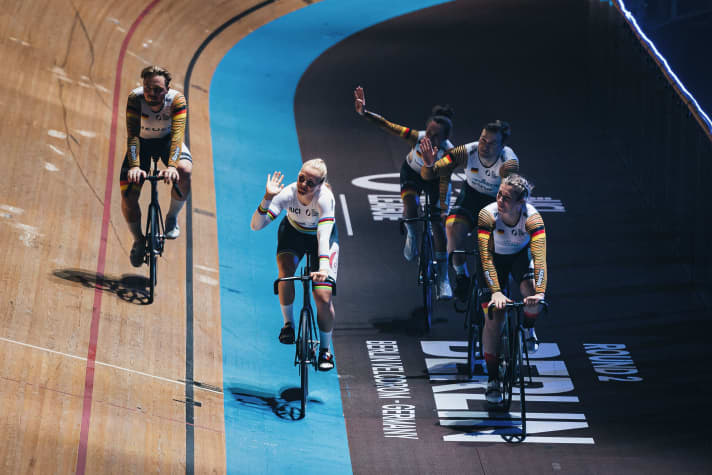 A Berlin, les spectateurs applaudissent particulièrement les coureurs allemands avant les courses