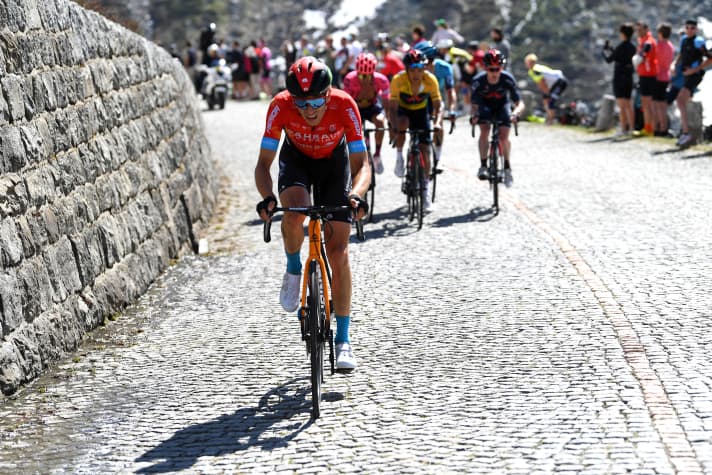 Tour de Suisse 2021 : Gino Mäder à l'attaque au col du Gothard
