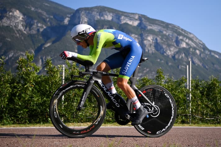 Tadej Pogacar lors du contre-la-montre des championnats d'Europe à Trente en 2021