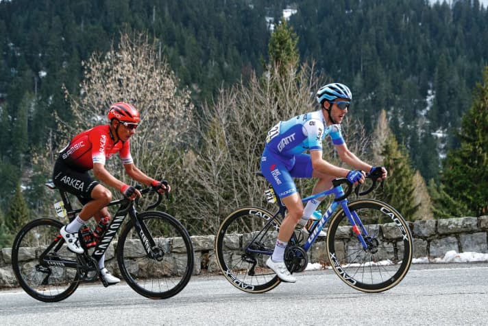  Simon Yates auf einem Giant TCR Advanced SL
