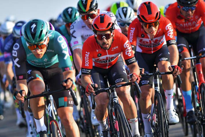 Les fractures sont guéries depuis longtemps - depuis cette saison, Michael Schwarzmann (au milieu) court pour l'équipe Lotto-Soudal