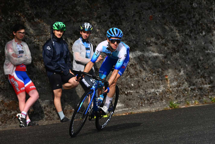 Vuelta-2022-Simon-Yates