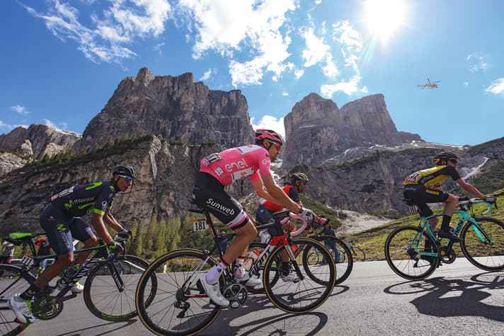 Tom Dumoulin (en rose) veut remettre ça. En 2017, il a battu Nairo Quintana, Vincenzo Nibali et Steven Kruijswijk (de gauche à droite).