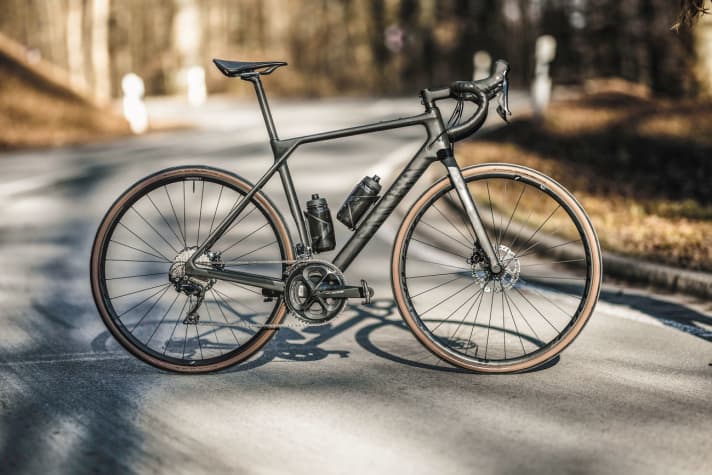 Neue R der 2022 Canyon Endurance CF 7 im Test TOUR