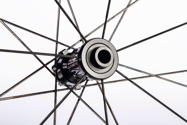 Filigree: Wheels with few spokes are light and aerodynamic - but often more prone to defects