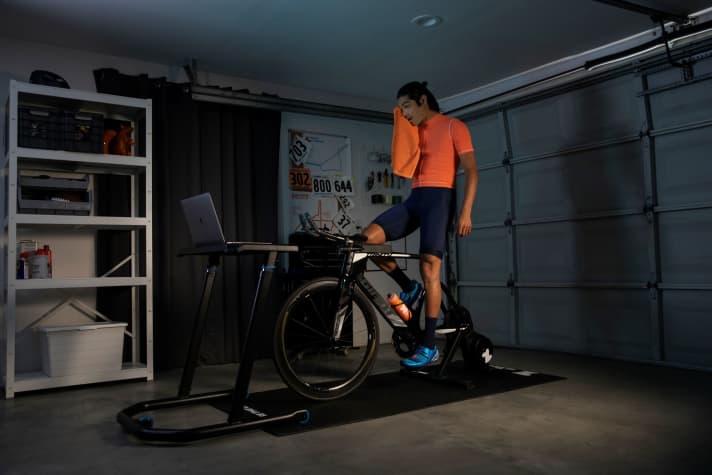It is easier to carry out FTP tests indoors, mainly because the Smarttrainer always has a power meter.