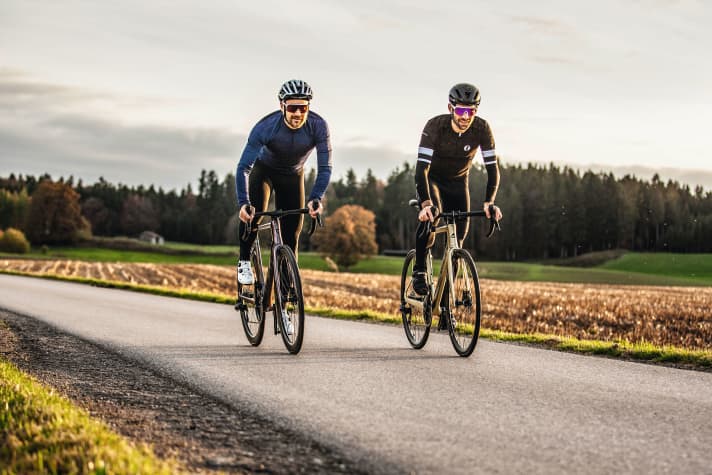 Zehn Wettkampfräder im TOUR-Test, jetzt im Heft 1/2023
