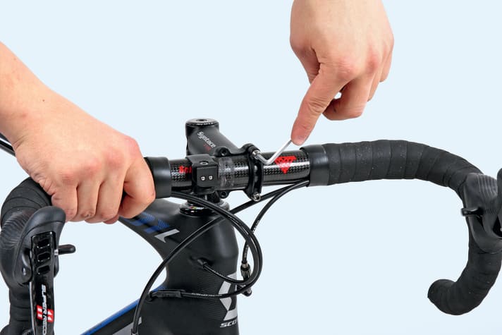 Racing bike packing