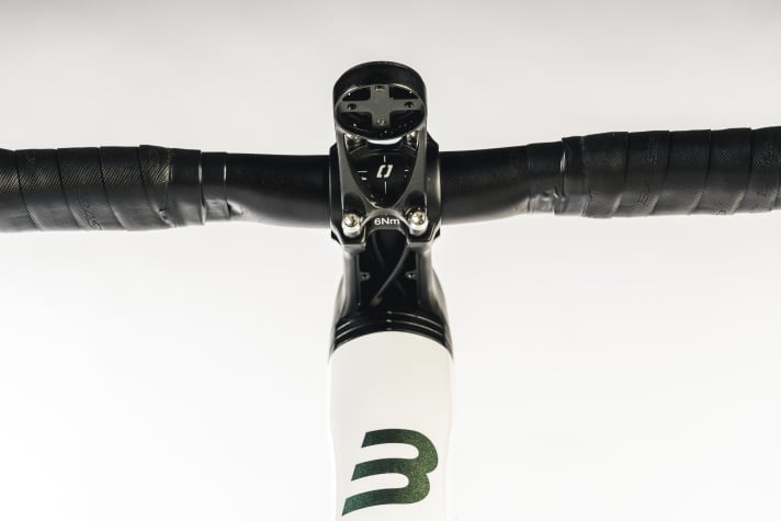 The Basso has a no-frills finish, as seen here on the handlebar-stem unit