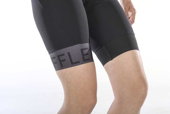 Bas de jambes classiques et nombreuses coutures - d'autres fabricants font un peu mieux que cela