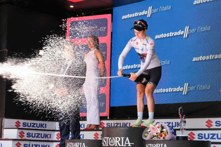Bull's eye: Neve Bradbury celebrates Giro stage victory at the Blockhaus