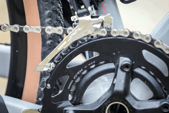 Les transmissions 2 x 10 comme ici sur le Canyon dominent dans la catégorie de prix autour de 2000 euros
