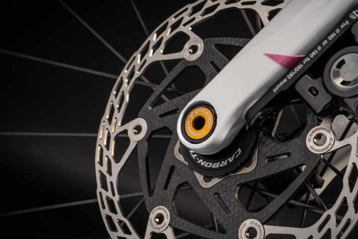 Pièces de tuning personnalisées de Carbon-Ti