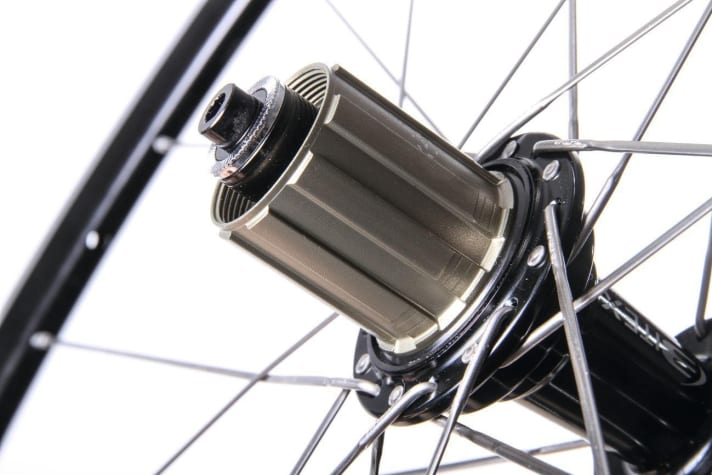   La base de pignon de Shimano est utilisée par de nombreux fabricants de roues.