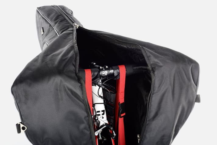   Zeitersparnis:  Für die Scicon-Tasche muss der Lenker nicht demontiert werden.