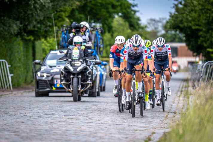 Several riders from the Red Bull - BORA - hansgrohe team made it into the first group