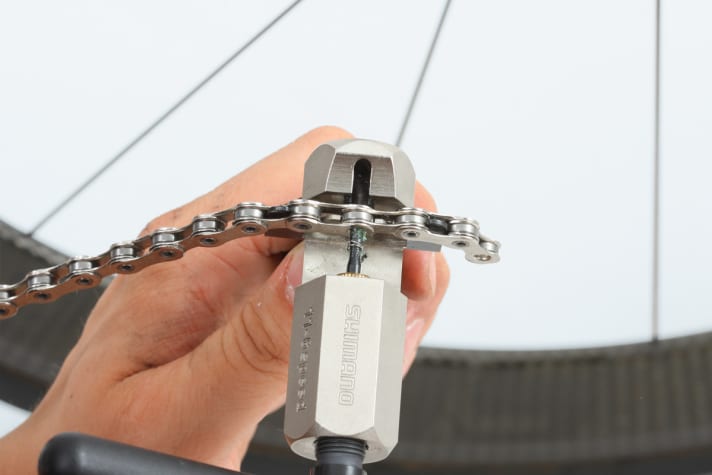 Changing the SRAM chain