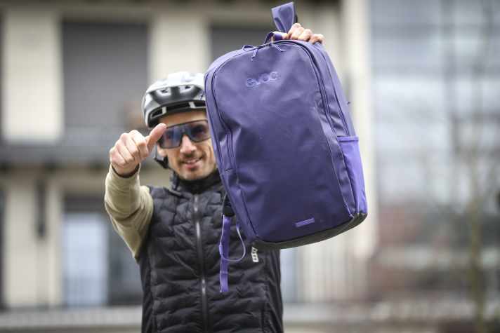 The rucksack in a nutshell: plenty of storage space, well thought-out pocket management and solid carrying comfort - weaknesses in the details. Nevertheless, the tester is happy.