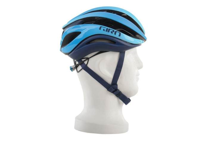 Le casque le plus cher avec Mips est le Giro Aether Mips et coûte 320 euros.