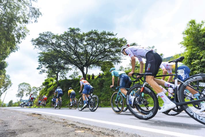 Straßennetz und -qualität sind so gut, dass Profis in Ruanda problemlos trainieren und Rennen fahren können – und 2025 eine Rad-WM stattfinden kann