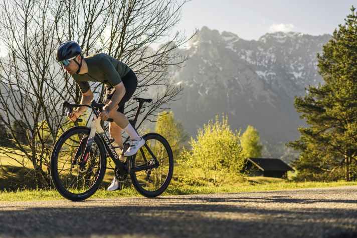 Aero vor!: Das neue Y1Rs gehört aerodynamisch zu den schnellsten Rädern, ist aber nicht besonders
verwindungssteif