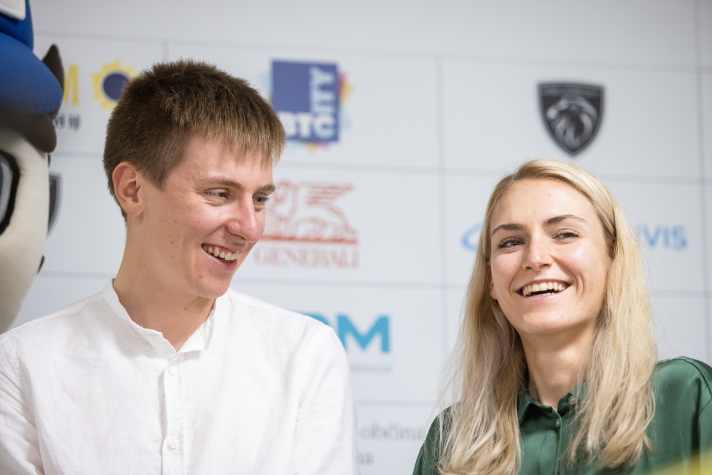 Dürfen sich auf eine WM in der Heimat freuen: Tadej Pogacar mit Lebensgefährtin Urska Zigart, die ebenfalls Radprofi ist