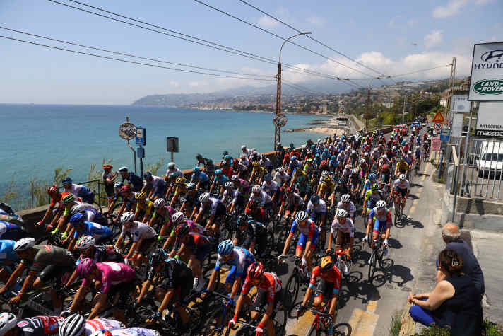 Der Giro entlang der ligurischen Küste. Keine Seltenheit in der Vergangenheit.