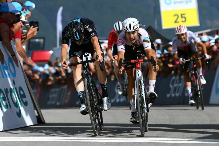 Foto-Finish: Seinen ersten großen Erfolg erkämpfte sich Nico Denz (links) bei der Tour de Suisse 2022