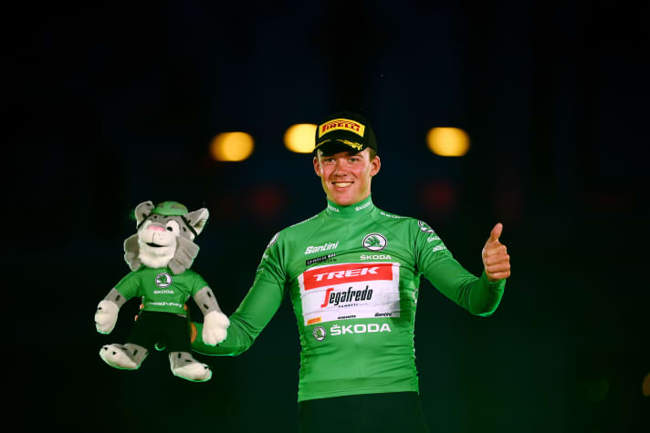Mads Pedersen a récolté le plus de points pour le maillot vert <a href="https://www.awin1.com/cread.php?awinmid=13708&awinaffid=471469&clickref=T%20Gr%C3%BCnes%20Trikot%20La%20Vuelta&platform=dl&ued=https%3A%2F%2Fwww.bobshop.com%2Fde%2Fsantini%2Fla-vuelta-sprinttrikot-2023%2Fgruen%2F" target="_blank" rel="noopener noreferrer nofollow"> lors de la Vuelta 2022</a>*.