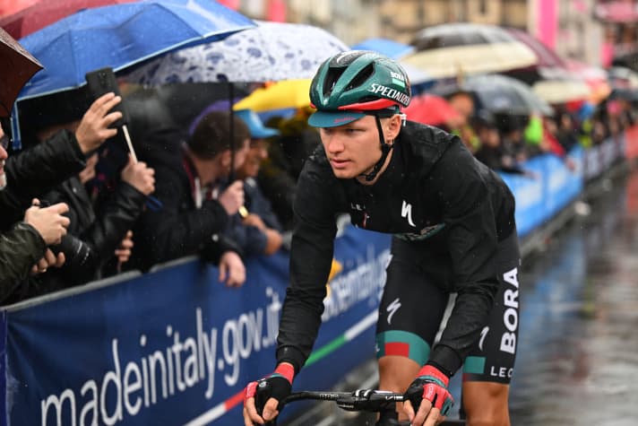 Aleksandr Vlasov a dû quitter le Giro d'Italia prématurément