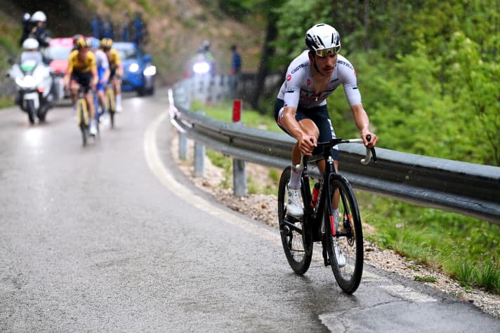 Joao Almeida was very aggressive on the 16th stage of the Giro d'Italia 2023