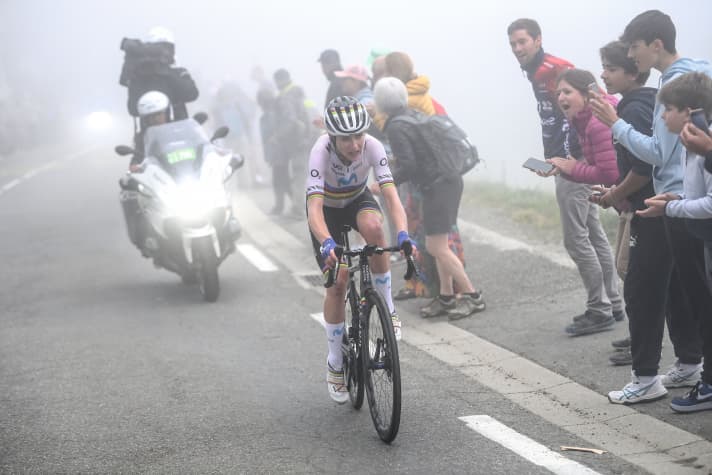 Tour de France Femmes: Alles gegeben, aber es reicht nicht: Annemiek van Vleuten muss am Col du Tourmalet abreißen lassen – auf ihrer letzten Tour de France