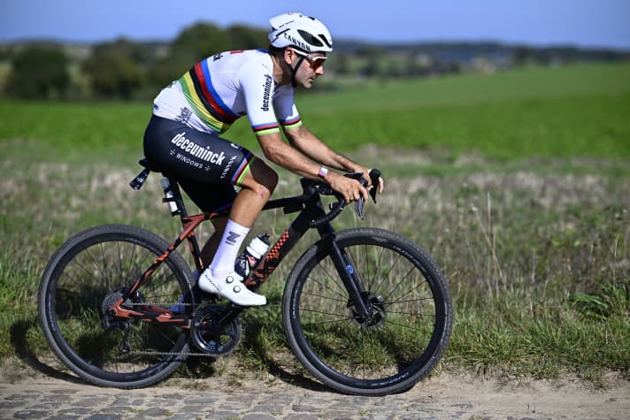 Le vainqueur du championnat du monde de Gravel pourra porter le maillot arc-en-ciel la saison prochaine.