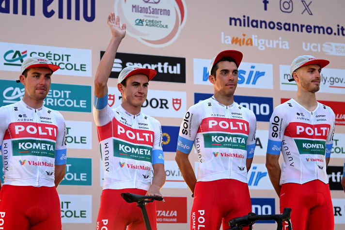 Germán Darío Gómez (waving) tested positive for boldenone in the A sample