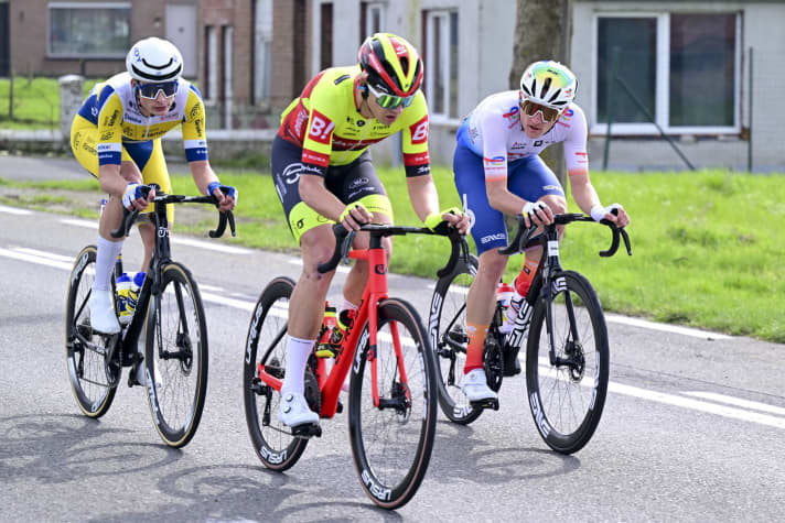 Les trois échappés n'ont eu aucune chance lors de Bruges-De Panne 2024