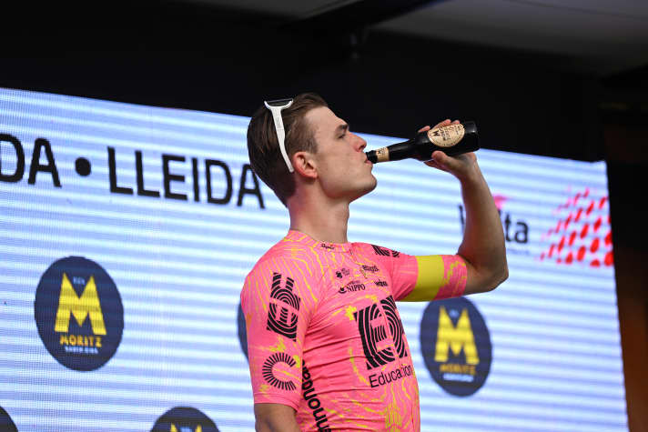 This is Marijn van den Berg's fourth victory as a professional, and he celebrates with a beer