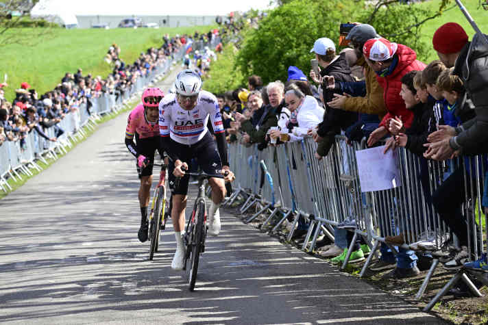 Tadej Pogačar ist auch in Lüttich wieder einer der Favoriten wenn es über die Ziellinie geht
