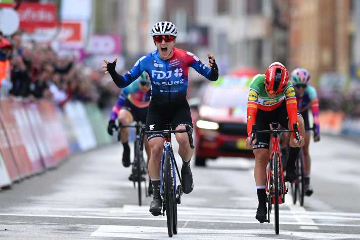2024 Grace Brown a remporté Liège-Bastogne-Liège