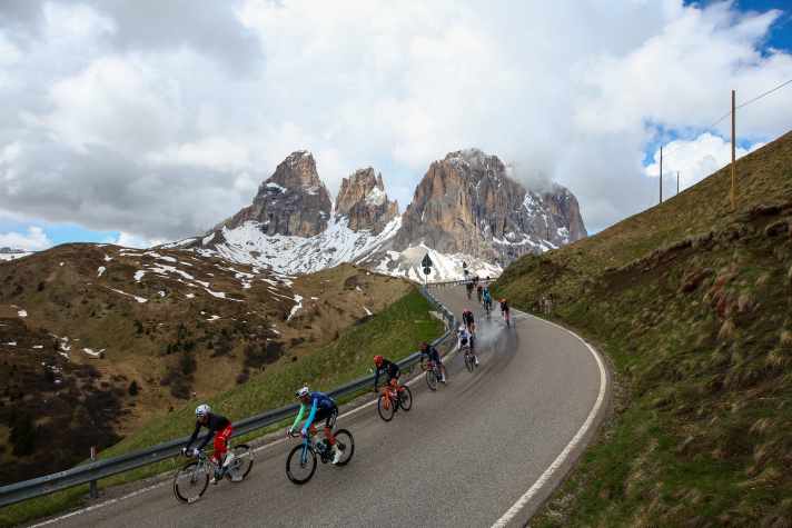 Traumhafte Kulisse auf der 17. Etappe des Giro d’Italia 2024