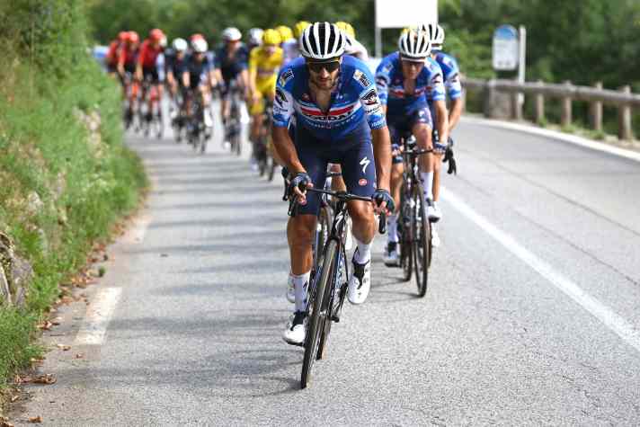 Soudal - Quick Step bereitete auf der 20. Etappe eine Attacke von Remco Evenepoel vor. Am Ende war diese nicht von Erfolg gekrönt