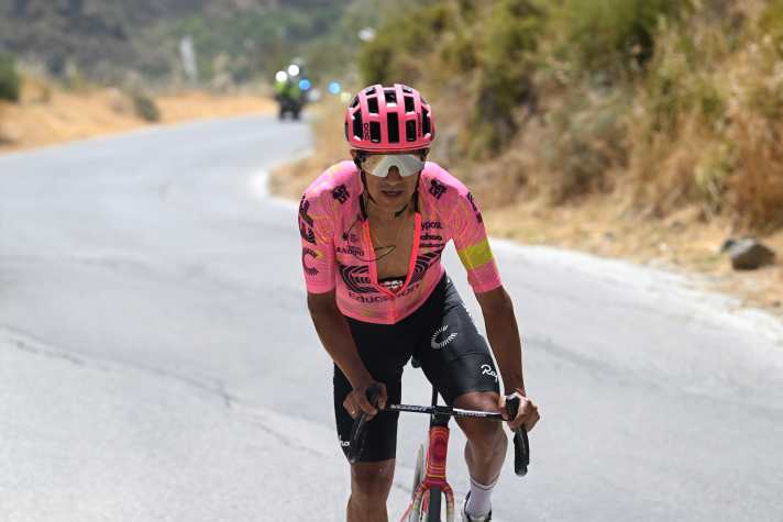 Carapaz risked a lot on stage 9 of the Vuelta, but was rewarded with second place and a clear improvement in the overall classification