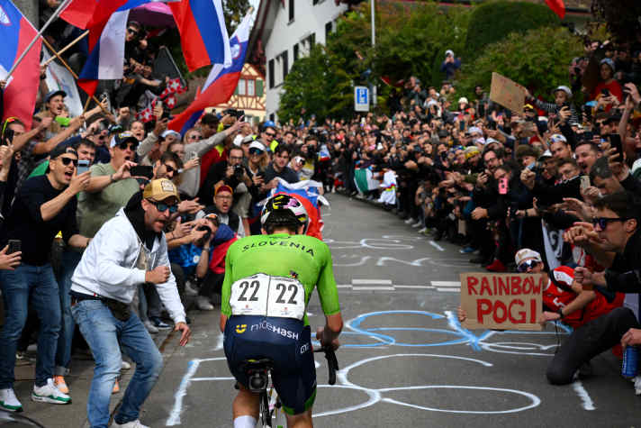Tut er es wieder? Bei der vergangenen WM in Zürich fuhr Tadej Pogačar allen Konkurrenten davon