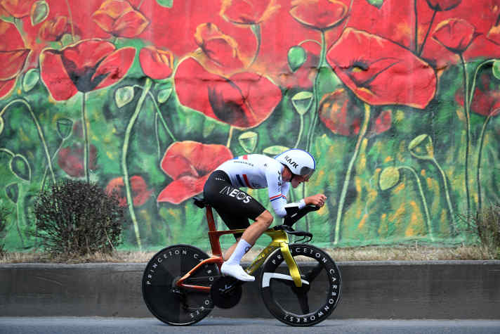 Joshua Tarling est déjà au sommet à 21 ans et remporte la deuxième étape du Giro