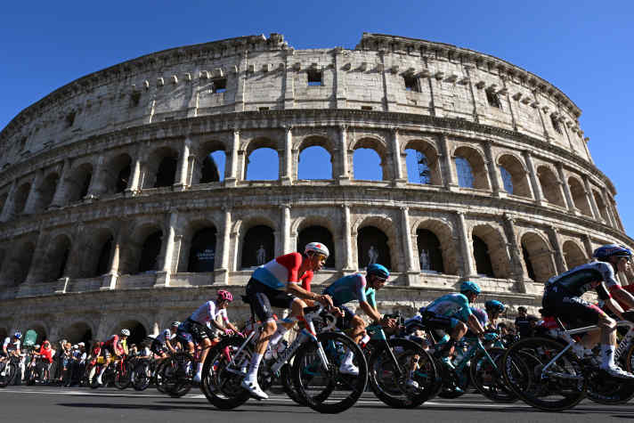 Mehrfach vorbei am Kolosseum