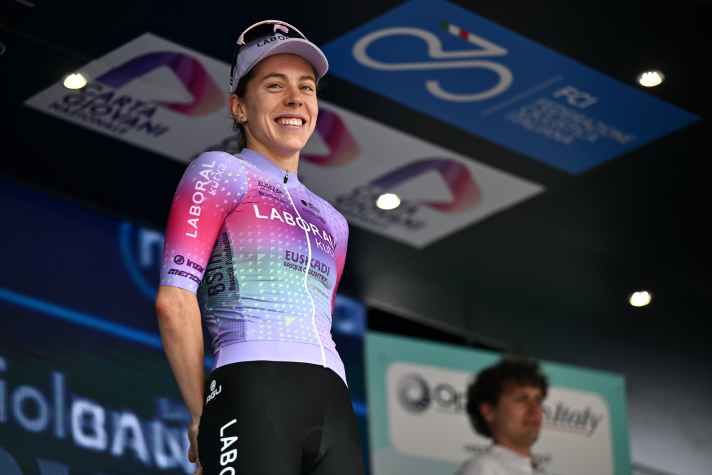 Usoa Ostolaza fuhr auf der 7. Etappe der Italienrundfahrt 2025 ins Bergtrikot, musste dieses jedoch am letzten Tag wieder abgeben