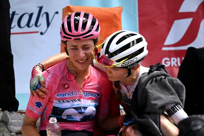 Shared suffering: Antonia Niedermaier (right) reached the stage finish on Monte Nerone at the Giro d'Italia 2025 at the same time as Marlen Reusser, where the Swiss rider lost the pink jersey and was comforted by the German rider